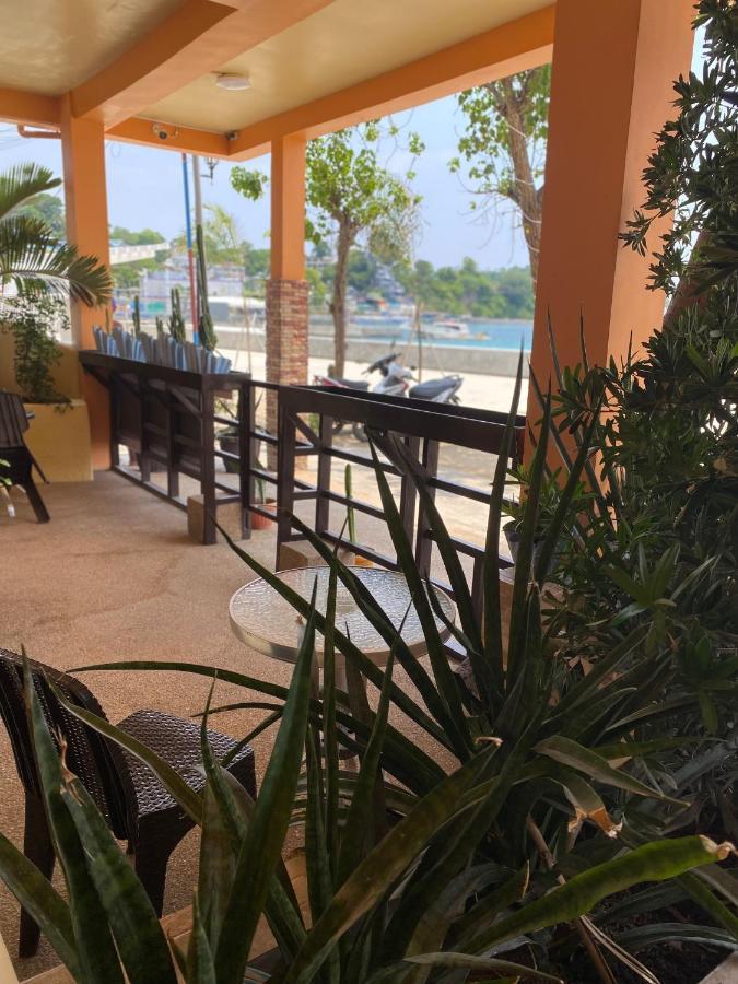 Papa Freds Beach Resort Puerto Galera Bagian luar foto