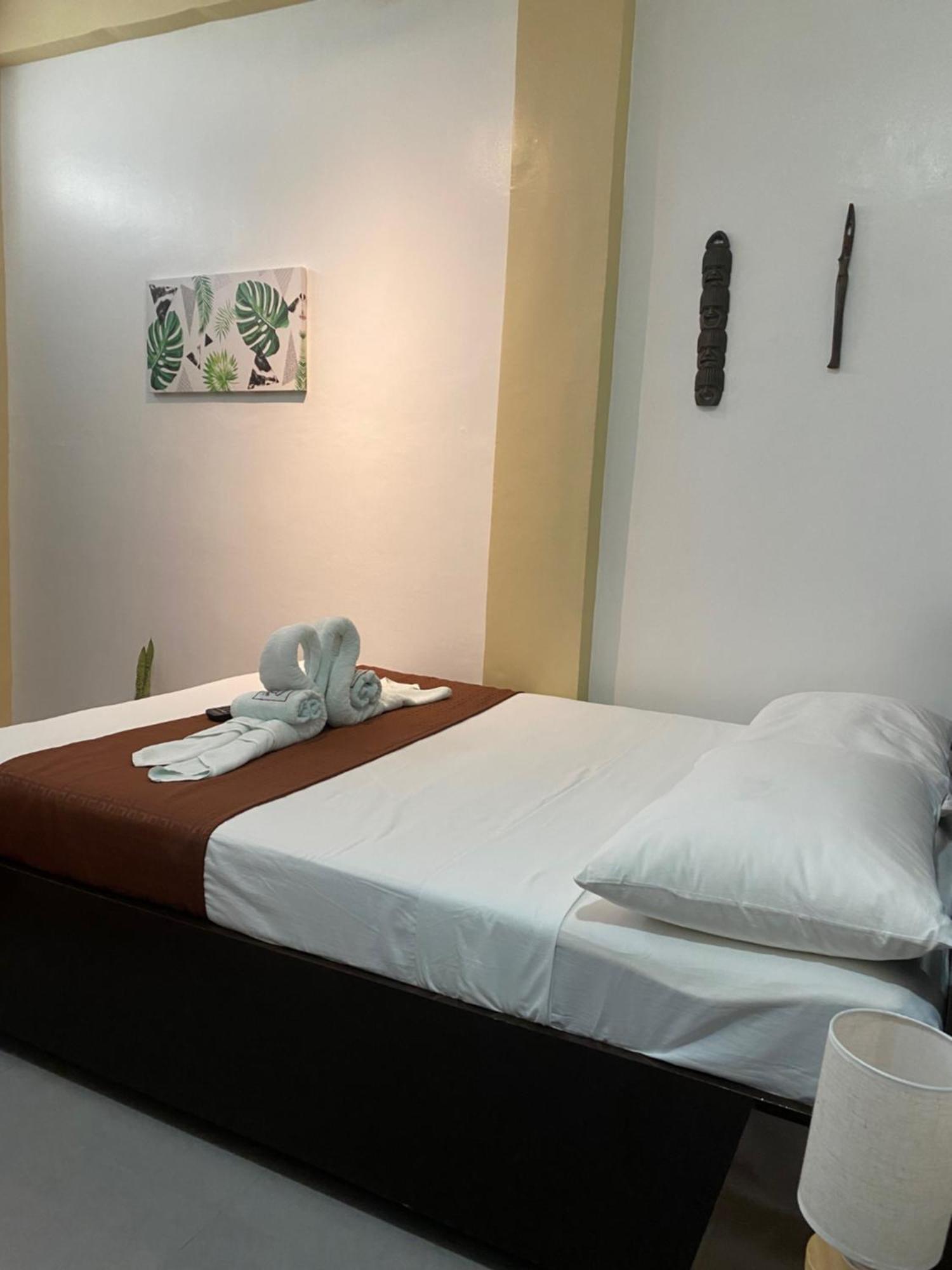 Papa Freds Beach Resort Puerto Galera Bagian luar foto